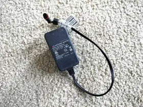3ye Gq12-050200-auo Bulbhead Star Shower Motion Light 2-prong Ac Adapter 5v 2a