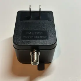 YL5U ANTI LIGHTING SURGE Ac Adaptor