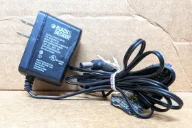 Black & Decker 90592365-01 And Etpca-p180021u3 Power Supply 120vac 60hz 8w To 24vdc 210ma Black & Decker 90592365-01 And Etpca-p180021u3 Power Supply 120vac 60hz 8w To 24vdc 210ma