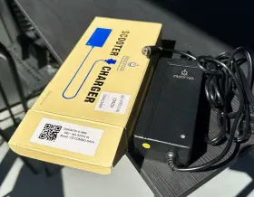 661-97073-01 CD COMING DATA Scooter Charger Lithium Battery
