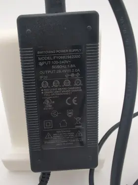 Cupinyo Fy0682942000 Lithium Battery Charger Input 100-240v 50/60hz 1.8a Output 29.4v 2a