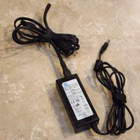 Cwt N17653 Genuine Cae060151 Ac/dc Power Supply Adapter 15v 4a 60w Oem 4-pin Charger