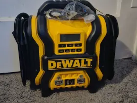 Dewalt 313040357394 Portable Power 2000 Peak Amp Jump Starter With Digital Compressor