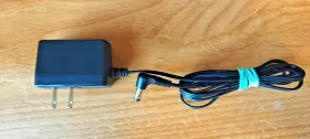 Dokocom St-q090901000-z Ac/dc Adapter Model Stc-q090901000-z Output 9v 1.0a Tested