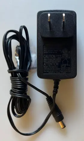 Dong Guan Gaoyi Rss1002-130100-w2-p Genuine Dgg Adapter 100-240vac Input 10vdc 1.3a Output