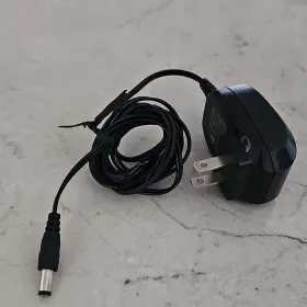 YLJXA-T220035 DONGGUAN YINLI ELECTRONICS CO Ac Adapter Male