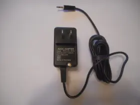 Eschenbach Fw4099 Ac/dc Adapter Type Fw 4099. Input 110v. Output 2.5v. Vg Tested