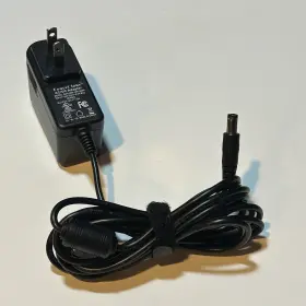 Fouce Claus Bsg18w-1201500h Ac/dc Adapter Model 12v 1.5a