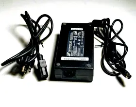 Fsp Fsp Group Inc 9na1800701 Genuine Sparkle Ac Power Adapter 19v 9.47a 180w 4pin Charger