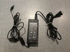 Fsp Fsp090-dmcb1 Genuine Ac/dc Power Supply Adapter 19v 4.74a 90w Oem Free Shipp