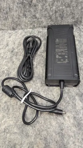Gojusin Gjs360-3600570 New Ac/dc Charger Ac100-240v Output 36 V 5.7a