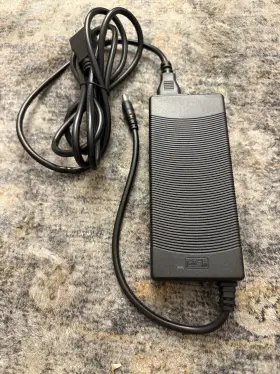 Gve Gm130-1700600-d Genuine Gm130-1900600-f 19v 6a 114w Ac Power Adapter