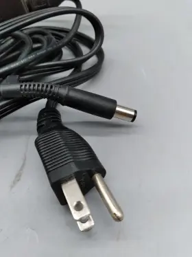 Hewlett Packard 3212345302 Charger Cord In 100-240v 1.6amp Out 19.5v 3.33amp