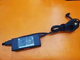 Hp 709566-001 Ac-dc Power Adapter Tpc-ca57 19.5v Dc 4.62a