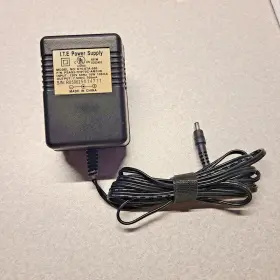 I.t.e. Psas3-7hp70c-am1hk Ite Power Supply D75-07a-950 7.5vdc 700ma Ac Adapter