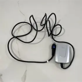 Igo 6630027-03 Ac/dc Adapter 10 3.1v/9v A32 Connector Silver/black