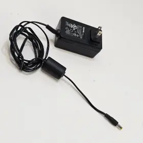 Ihome Y25fe-050-3500u 9ih539csb Ac Adapter Y25fe-050-3500u/j Wall Power Supply 5v 3500ma