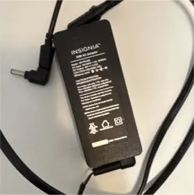 Insignia Nspwlc5914740ma 19v Ac/dc Adapter Black 2.5mm Jack Male Us Plug Insignia Nspwlc5914740ma 19v Ac/dc Adapter Black 2.5mm Jack Male Us Plug