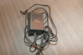 Jun Wei Hn-ul0900300a Electronic Ac9v 300 Ma Class 2 Power Supply