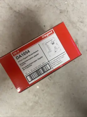 Legrand 804428065036 On-q Da1054 4-port Gigabit Router/switch Legrand 804428065036 On-q Da1054 4-port Gigabit Router/switch