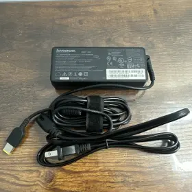 36200287 LENOVO Power Adapter