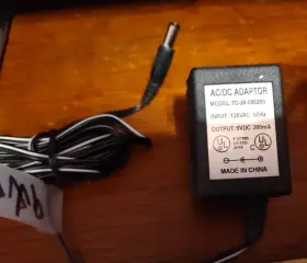 TD-28-090200 ADAPTER Ac Power Supply Charger