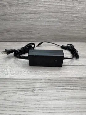 Lyd Lyd60e1903150 Switching Power Adapter