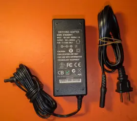 Most Optoelectronics M180280b911 Adapter Power Supply 18v 2800ma 2.8a