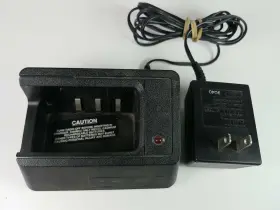 NTN5540B-2505225Q01 MOTOROLA Battery Rapid Desk Charger