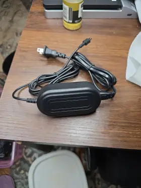 Nikon Eh-67 Ac Adapter For Digital Still Camera 4.8v 1.5a