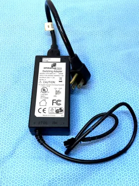 Operating Tech 3708 Switching Adapter Model Ote-60w-20 1 In Good Condition S7746