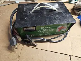 Power Sonic Psc-12-10 61281010 12 Volt 10 Amp Battery Charger