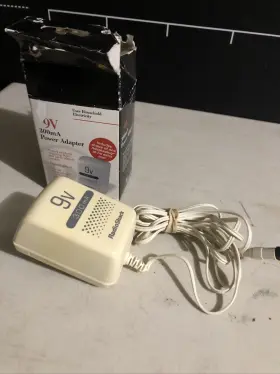 Radioshack 273-1767a Radio Shack 9v 300ma Power Supply A/c Adapter