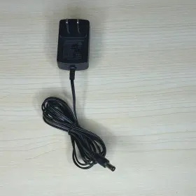 Rs Rss1002-114190-w2 Class 2 Power Supply Model 18v 0.6a