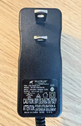 Ruckus 740-64281-011 / Hk-ar-120a100-us Right Angle Ac Power Adapter Genuine Oem