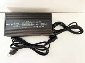 Sans Sslc300v55 54.6v 5a 273w 3 Pin Y Plug Alum E Bike Ac Power Adpter Charger
