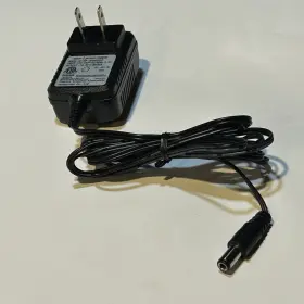 Shantou Hengchao Hc-8w-1260600lu Class 2 Power Supply Model 12.6v 600ma