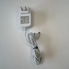 Shenzhen Fujia Fj-sw1250900u Switching Adapter Model 12.5v 900ma