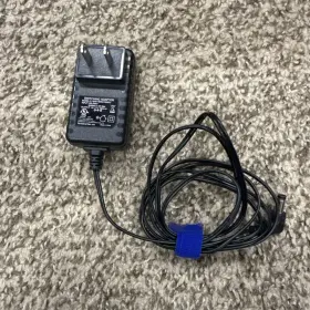 Shenzhen Fujia Fj-sw1261201000du Switching Adapter Model 12v 1000ma