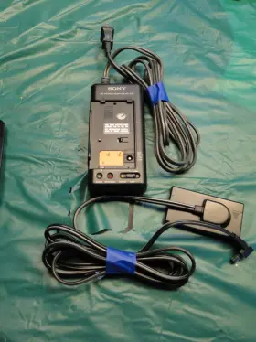 AC-S10 SONY Power Adaptor Battery Charger Camcorders