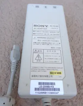 Sony Le-2006 Ac Adapter Ac-v018g Model 18v 4a Gray Laptop Used