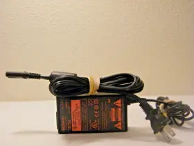 Sony Ps-p2 Genuine 10.5v-1.3a Yellow Tip Power Adapter Ac-f21