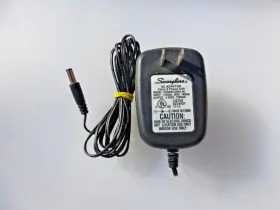 Swingline Csd0901000u-44 Ac/dc Power Supply Mdl 9v Dc 1000ma