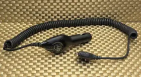 4UUC.001.01 TOMTOM Car Charger
