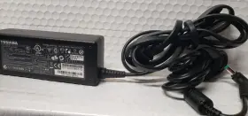 Toshiba 714067889675 Genuine Pa3715e-1ac3 N17908 V85 19v 3.95a Battery Charger