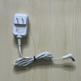 VSF1200100HU VERE Ac Adaptor